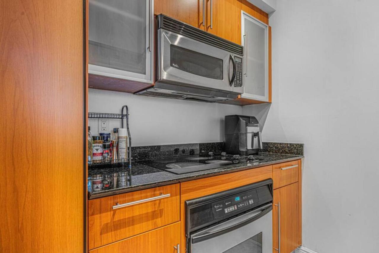 1Br Suite With High End Amenities,King Bed And Wfh Setup Miami Buitenkant foto